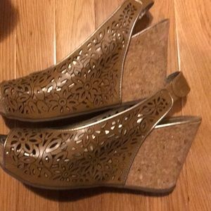 ❗️❗️price drop❗️❗️Kenneth Cole wedges